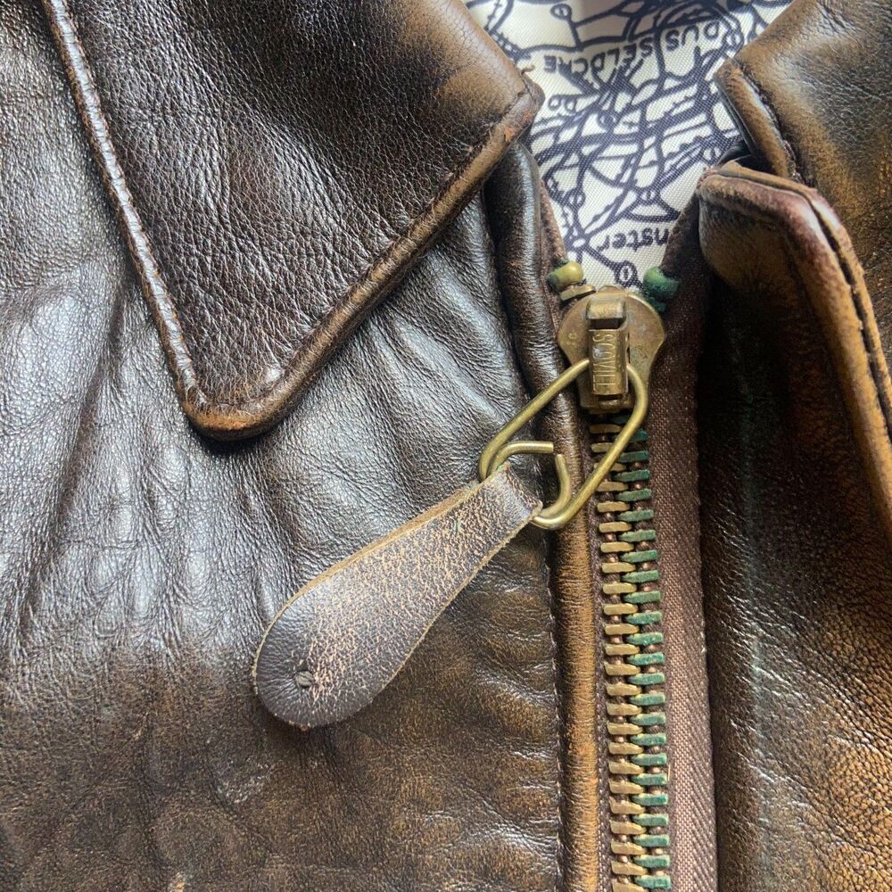 AVIREX TYPE A-2 ARMY AIR VINTAGE DISTRESSED LEATHER JACKET MADE IN THE USA - Picture 13 of 16